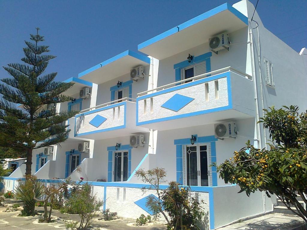 Dionysia Apartments Kéfalos Esterno foto