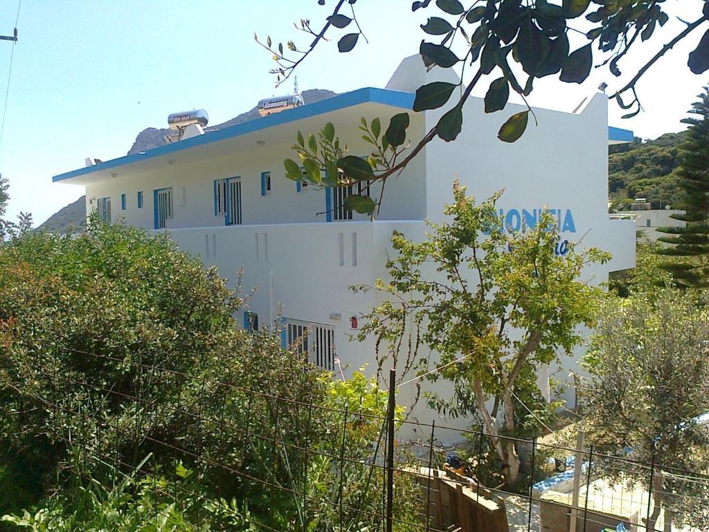 Dionysia Apartments Kéfalos Esterno foto