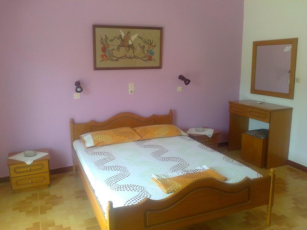 Dionysia Apartments Kéfalos Esterno foto