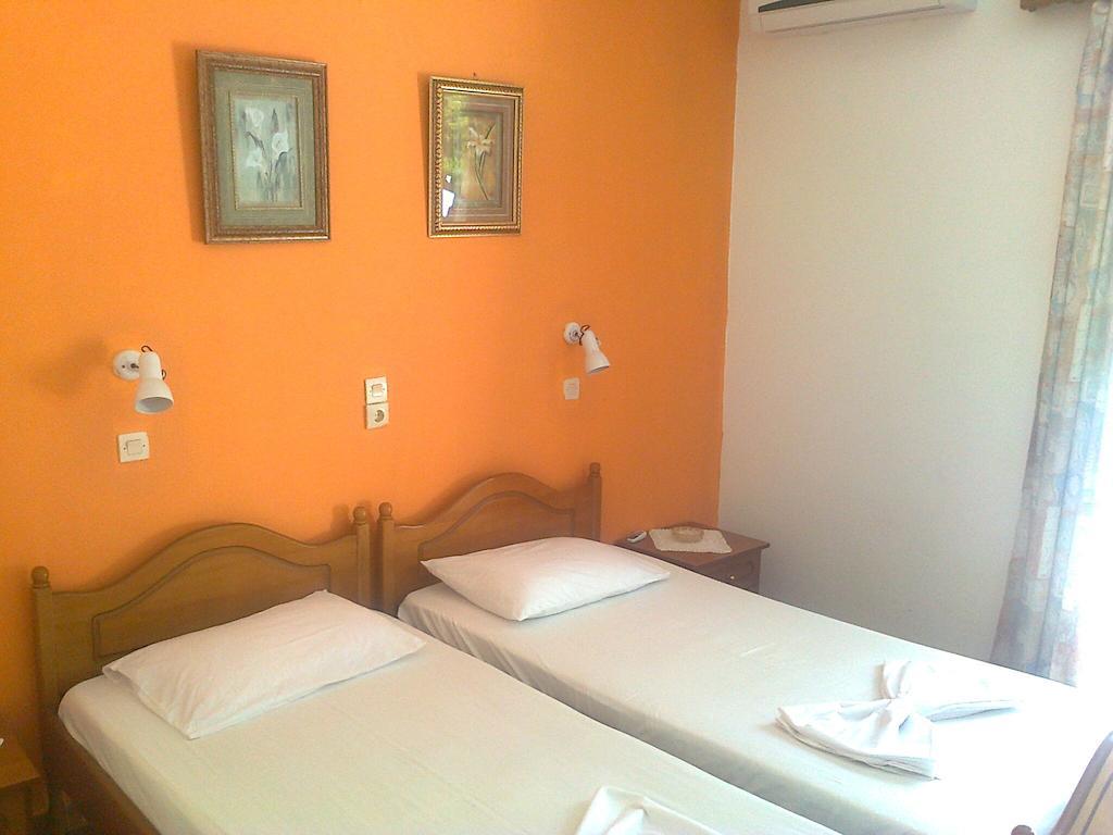 Dionysia Apartments Kéfalos Esterno foto
